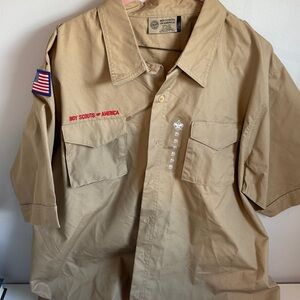 BOY SCOUT UNIFORM - new never worn with tags